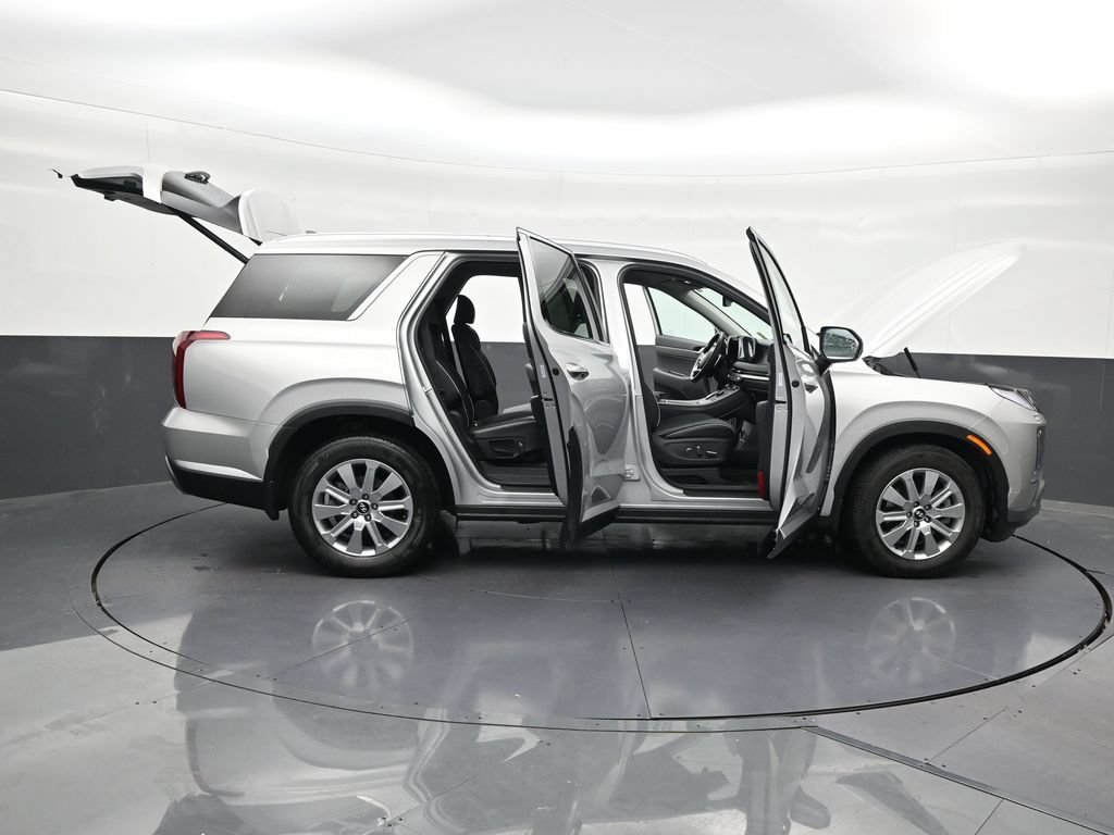 Used 2025 Hyundai Palisade SEL FWD image 33