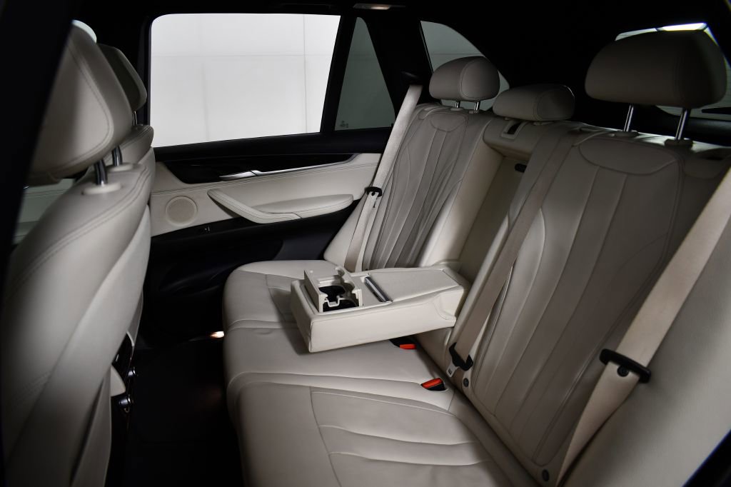 Used 2018 BMW X5 xDrive40e w/ Driving Assistance Package image 18