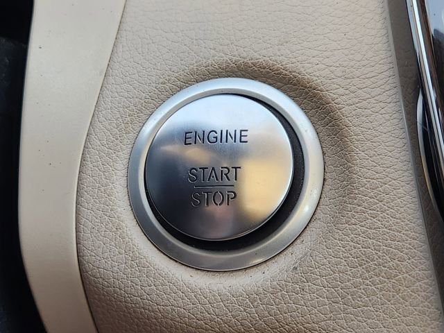 Used 2015 Mercedes-Benz C 300 Sedan image 14