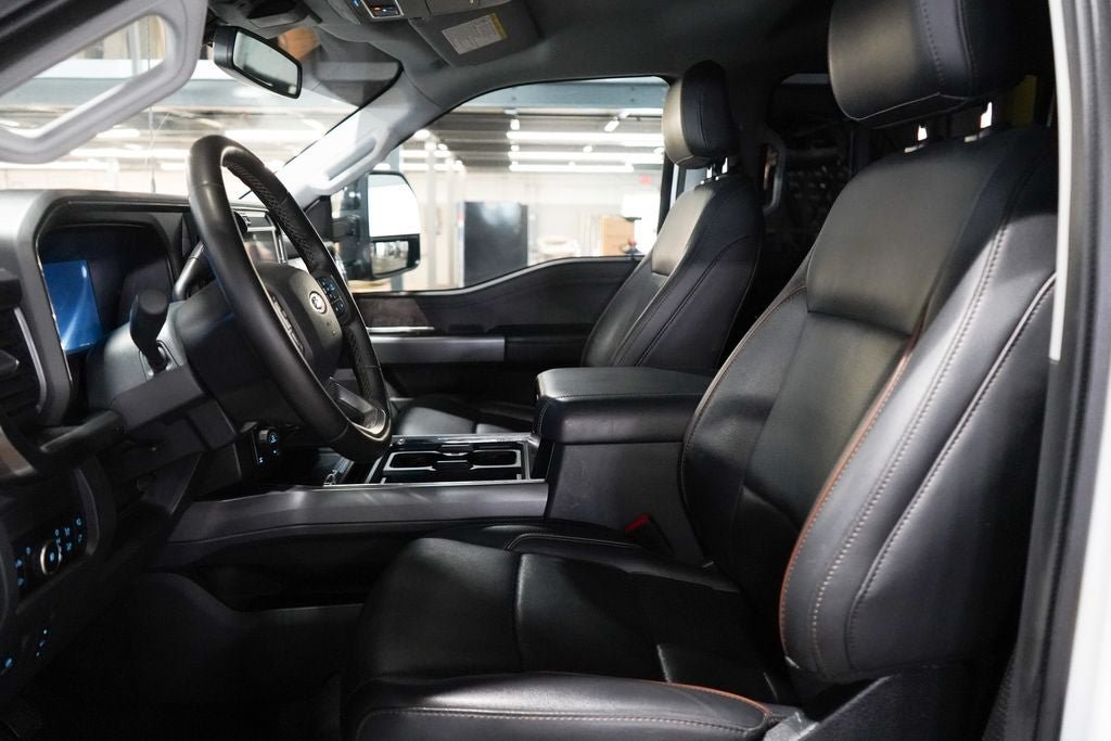 Certified 2025 Ford F250 Lariat w/ Tremor Off-Road Package AWD/4WD image 15