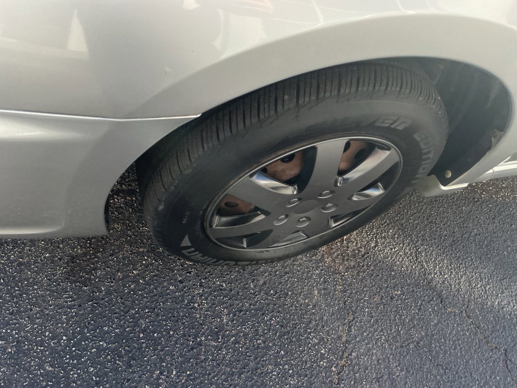 Used 2009 Mitsubishi Galant ES image 5