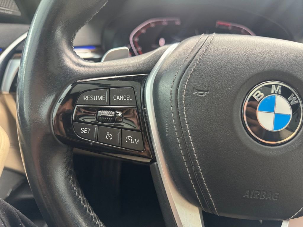 Used 2021 BMW 530i w/ Premium Package RWD image 23