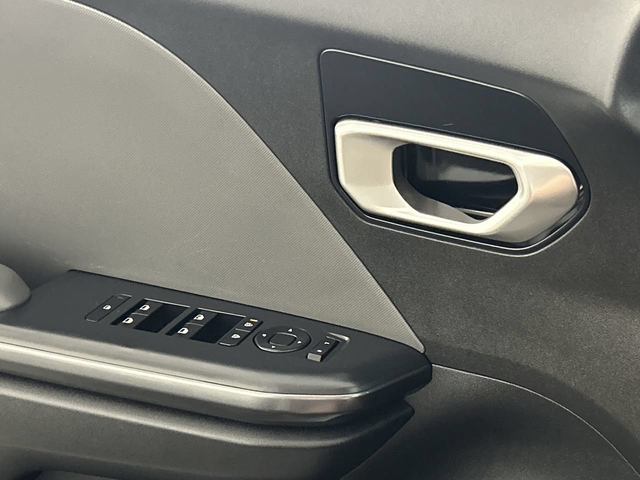 Used 2025 Kia K4 FWD image 18