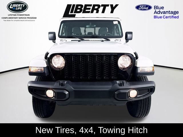 Used 2022 Jeep Gladiator Sport image 2