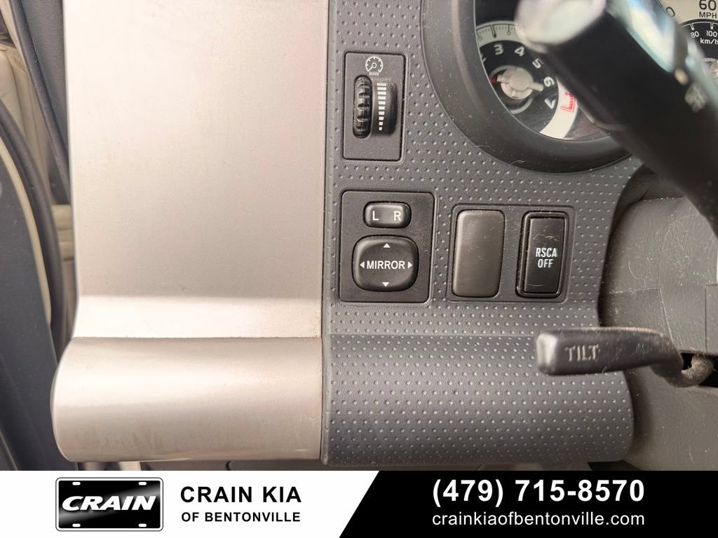 Used 2010 Toyota FJ Cruiser 4WD image 12