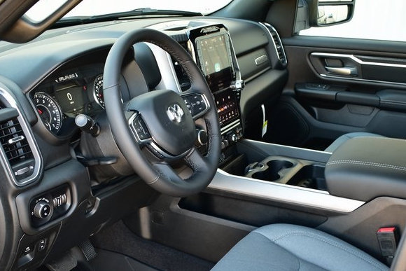 New 2025 RAM 1500 Big Horn AWD/4WD image 15