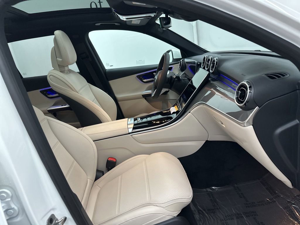 New 2026 Mercedes-Benz GLC 300 image 27