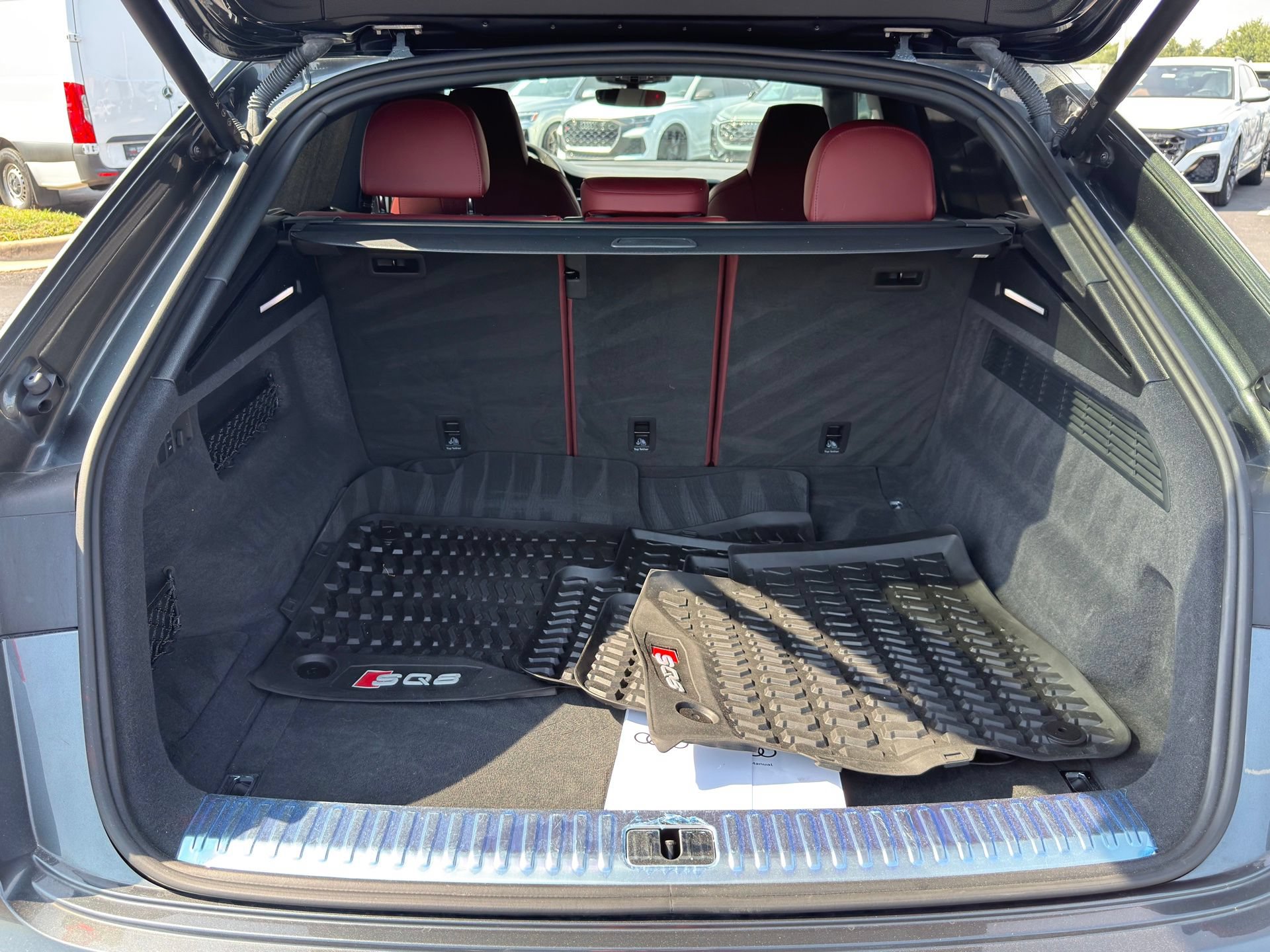 Used 2024 Audi SQ8 Prestige AWD/4WD image 6