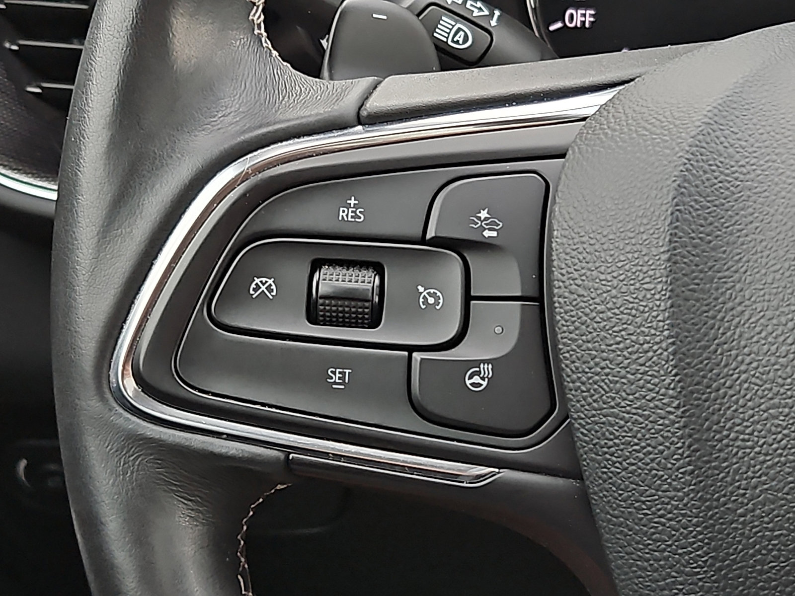 Certified 2021 Buick Envision Essence image 21