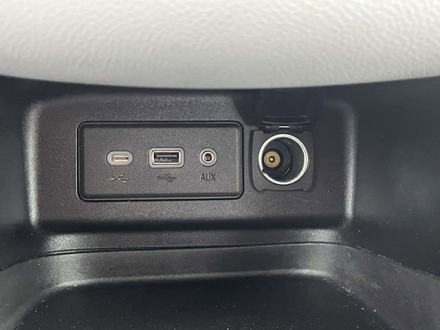 Used 2020 Chevrolet Equinox LS image 23