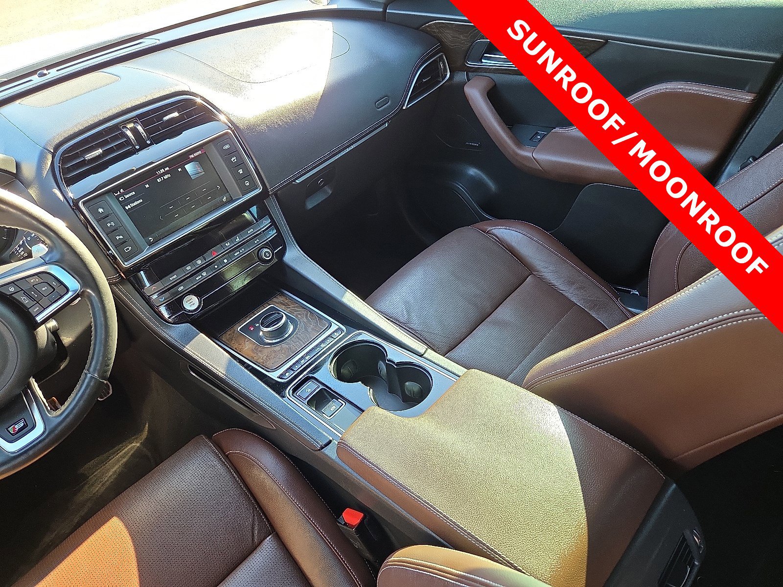 Used 2017 Jaguar F-PACE S image 13