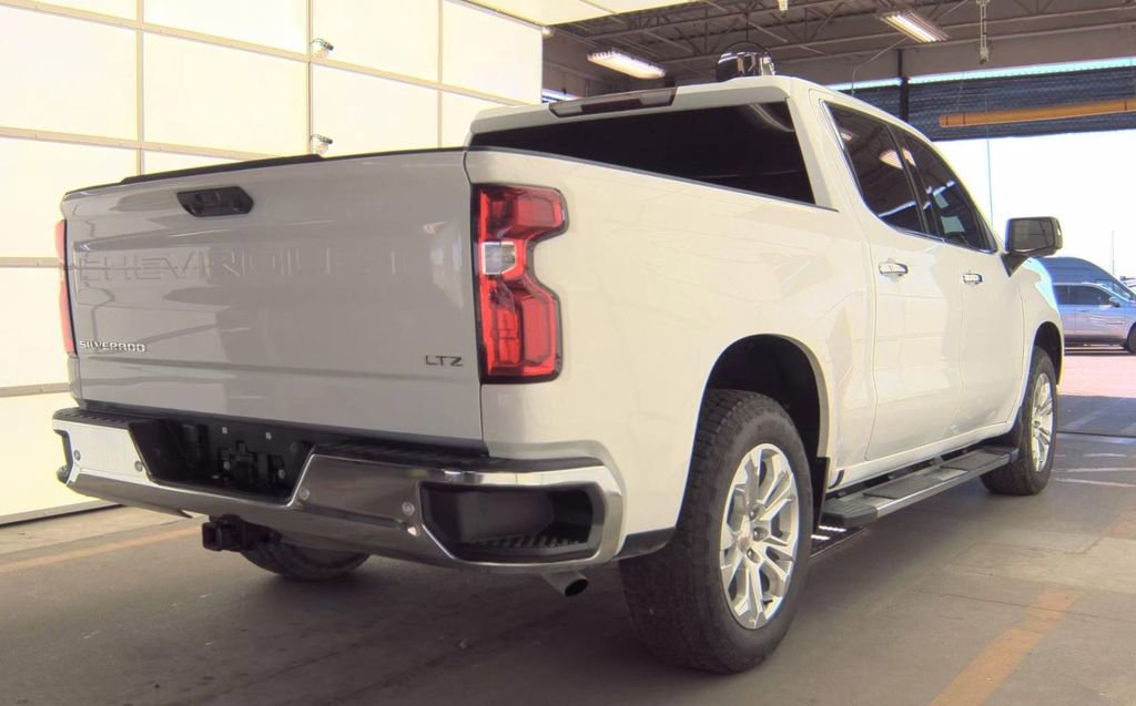 Used 2023 Chevrolet Silverado 1500 LTZ image 3