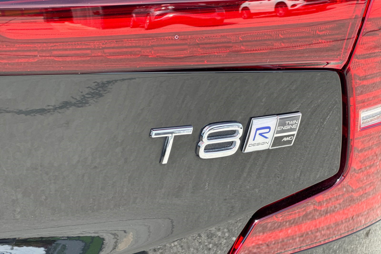 Used 2019 Volvo S60 T8 R-Design AWD/4WD image 30