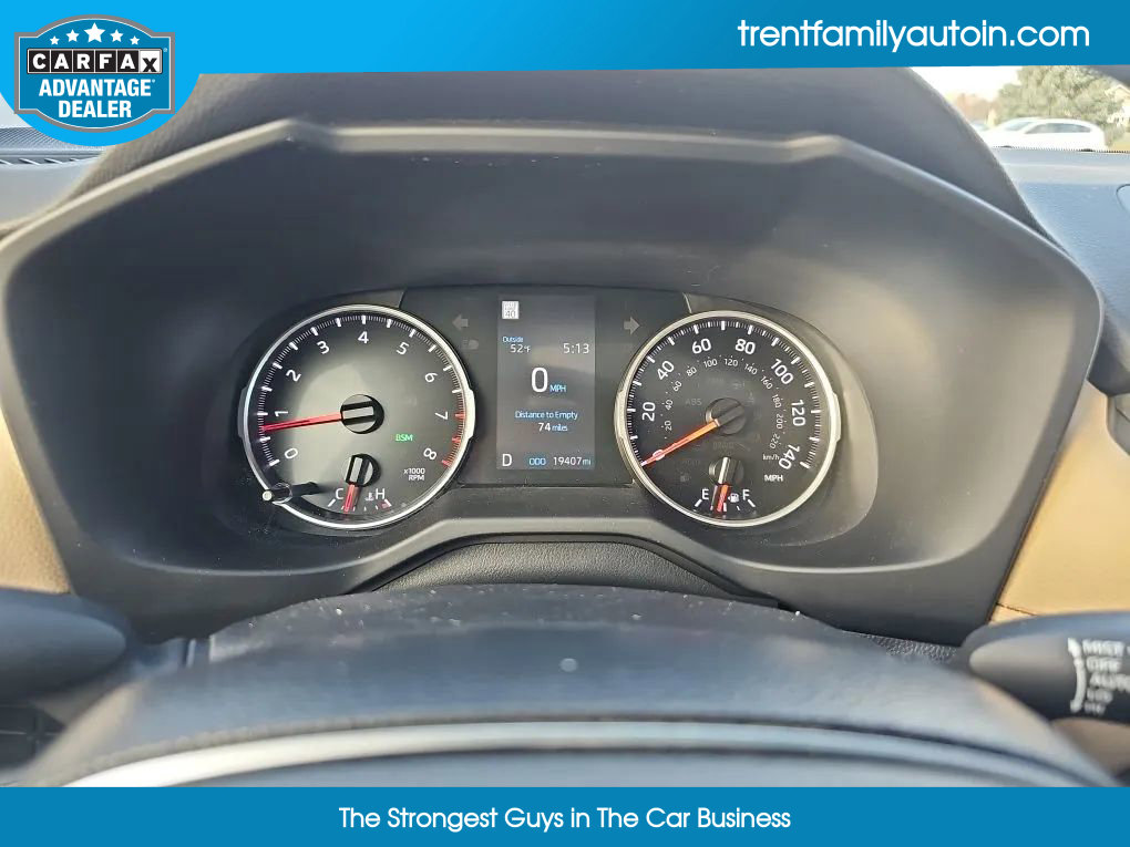 Used 2021 Toyota RAV4 XLE Premium image 55