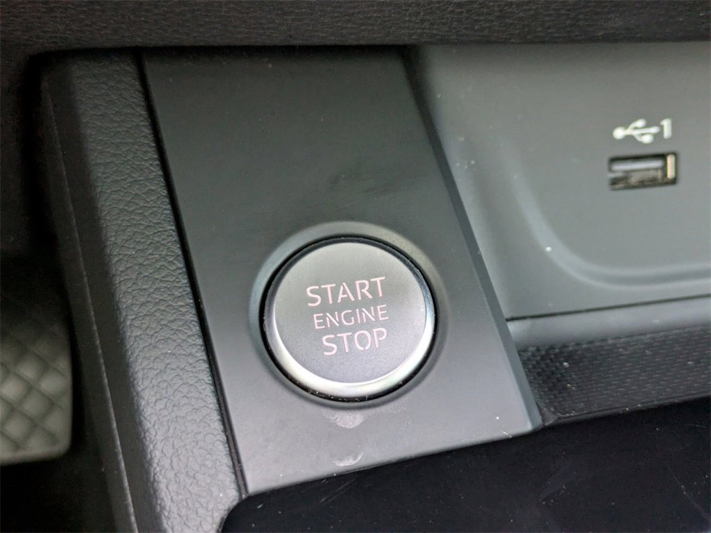 Used 2022 Audi A4 2.0T Premium image 25