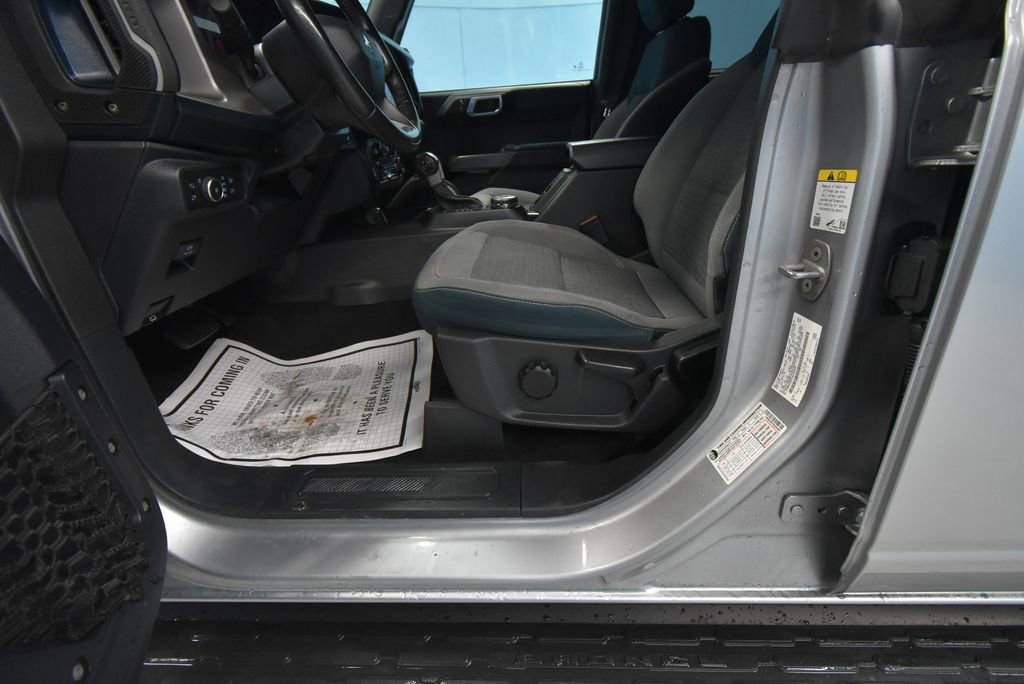 Used 2022 Ford Bronco Outer Banks image 5