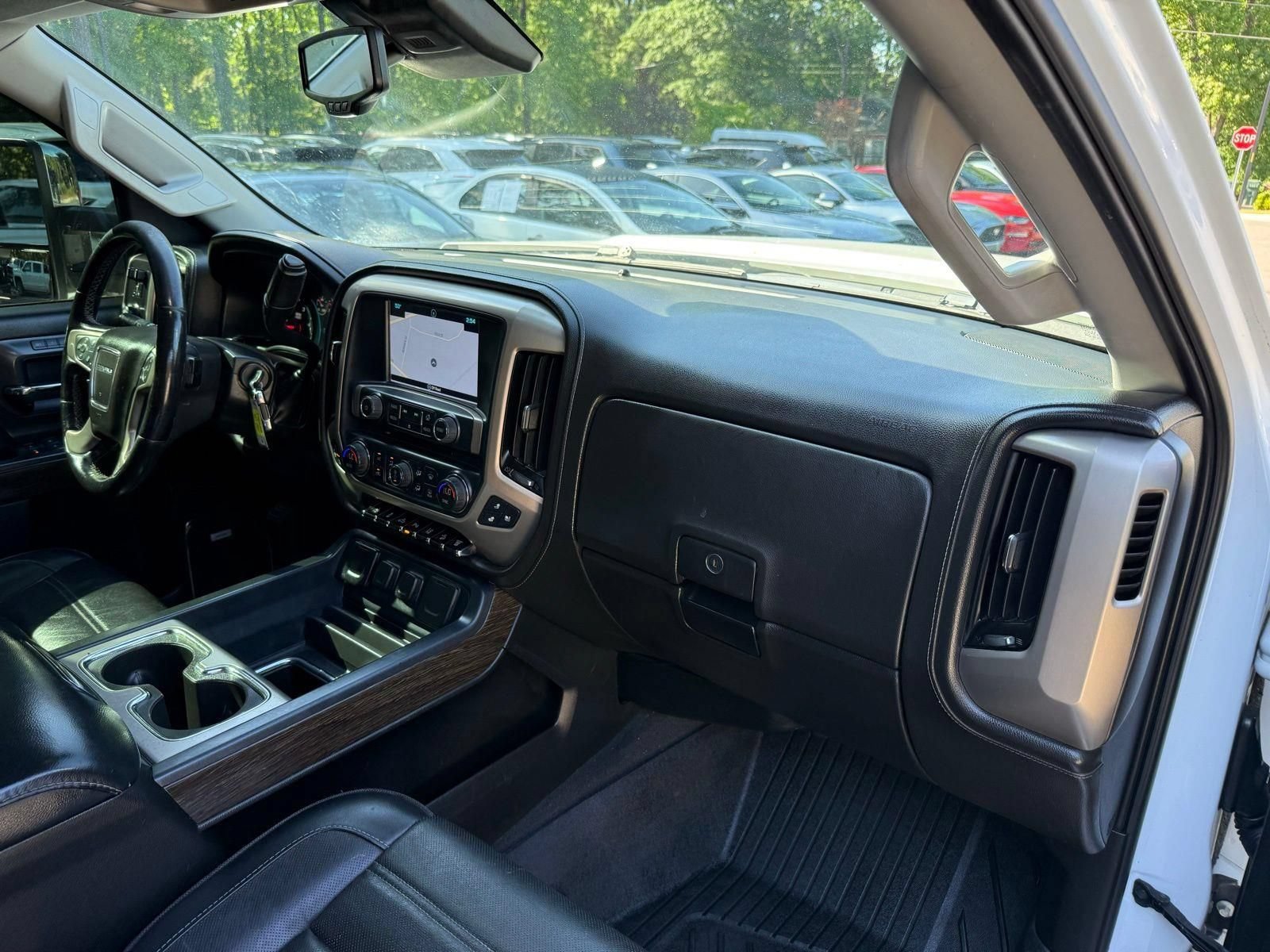 Used 2019 GMC Sierra 3500 Denali w/ Duramax Plus Package AWD/4WD image 28