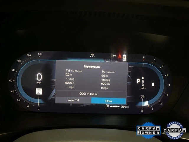 Used 2025 Volvo XC40 B5 Plus image 10