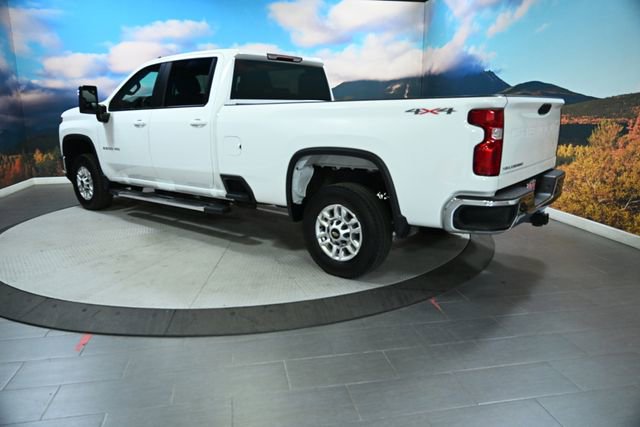 Used 2025 Chevrolet Silverado 2500 LT w/ Convenience Package image 6