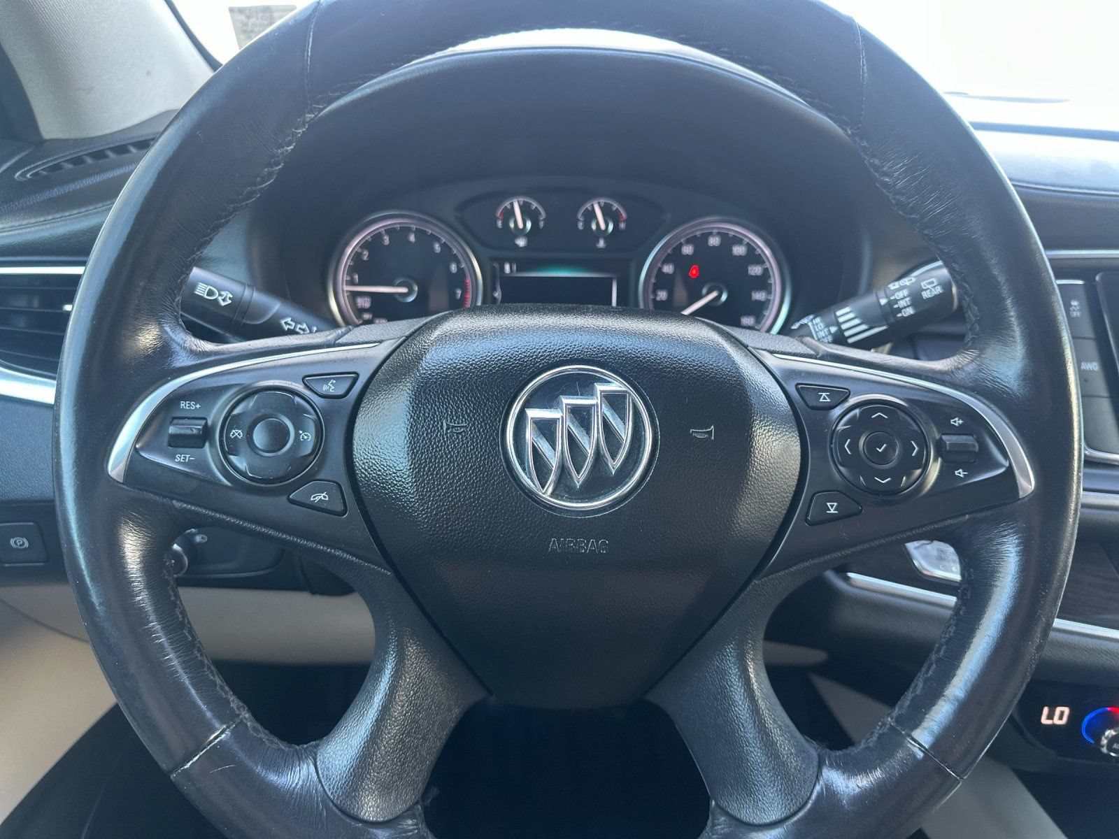 Used 2019 Buick Enclave Essence w/ LPO, Luxury Package AWD/4WD image 28