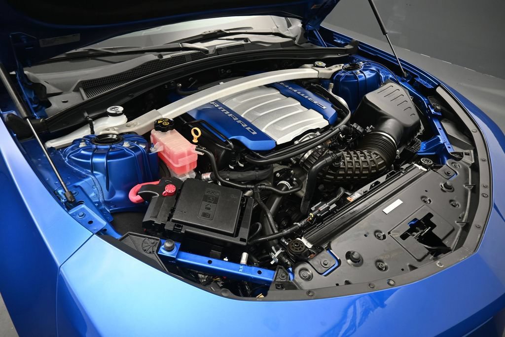 Used 2018 Chevrolet Camaro SS RWD image 44