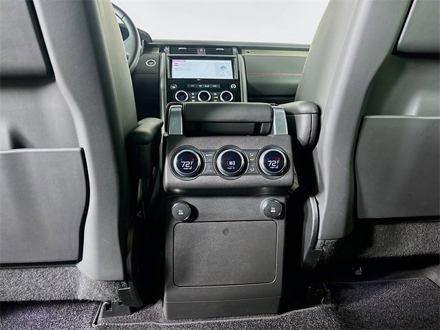 Used 2019 Land Rover Discovery HSE image 26