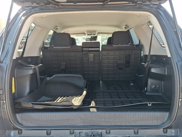 Used 2024 Toyota 4Runner SR5 AWD/4WD image 28