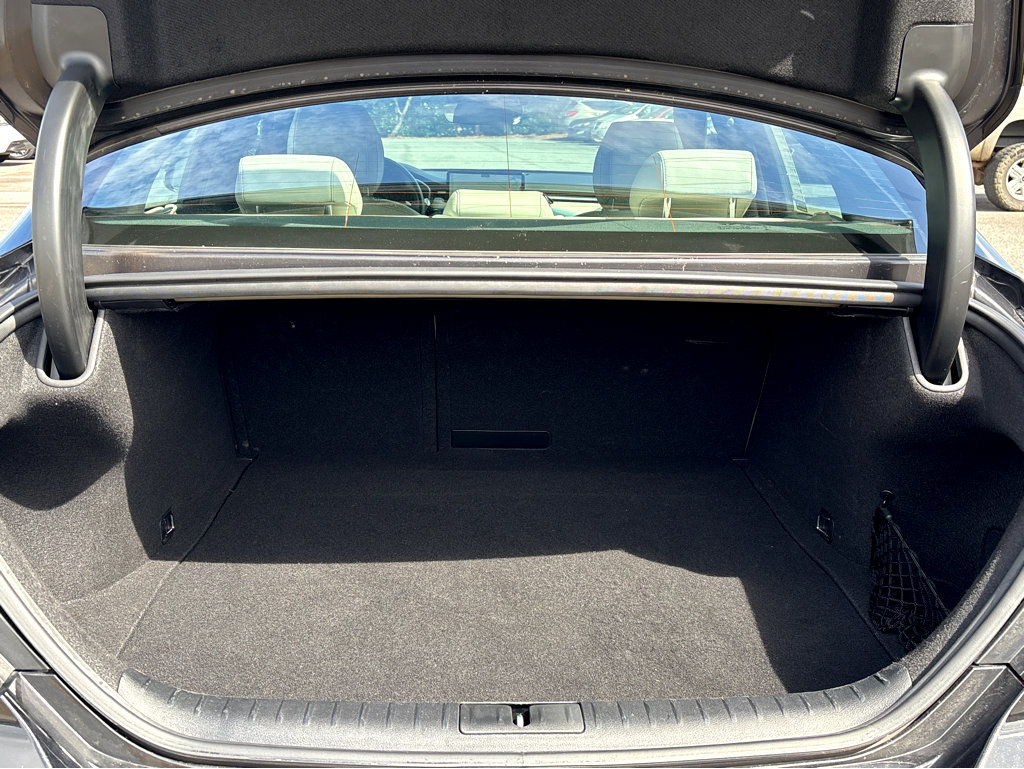 Used 2025 Genesis G70 2.5T image 25