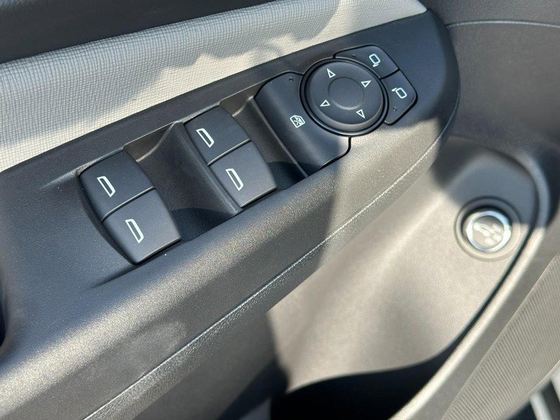 New 2025 Buick Envista Avenir image 11