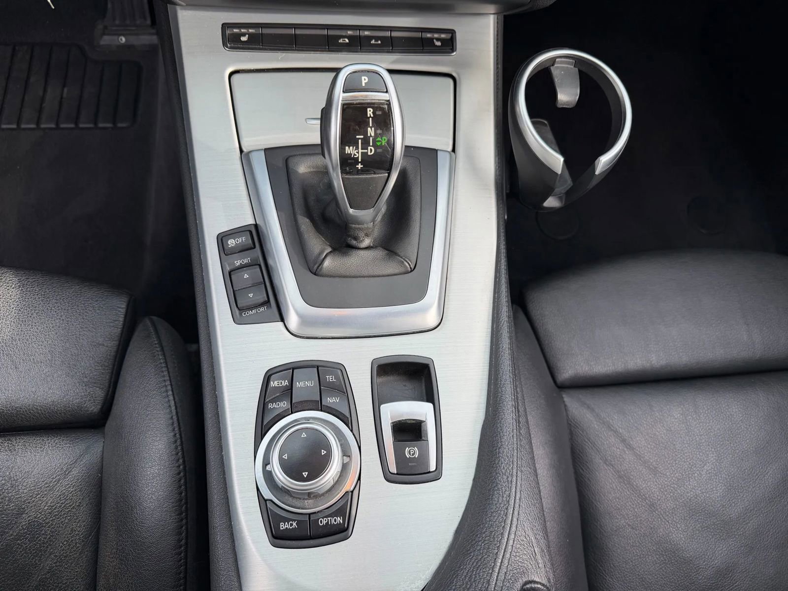 Used 2014 BMW Z4 sDrive35i w/ Technology Package image 24