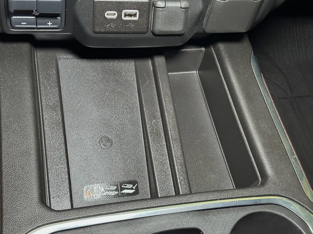 Used 2023 Chevrolet Silverado 2500 High Country AWD/4WD image 46