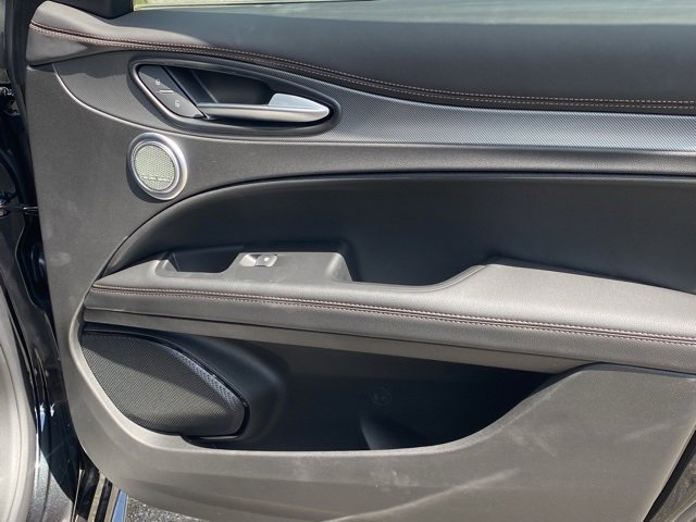 New 2025 Alfa Romeo Stelvio Sprint image 37