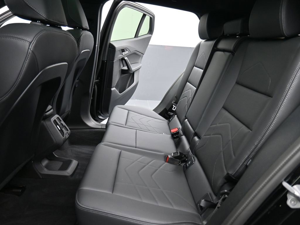 Used 2025 BMW X2 xDrive28i image 15