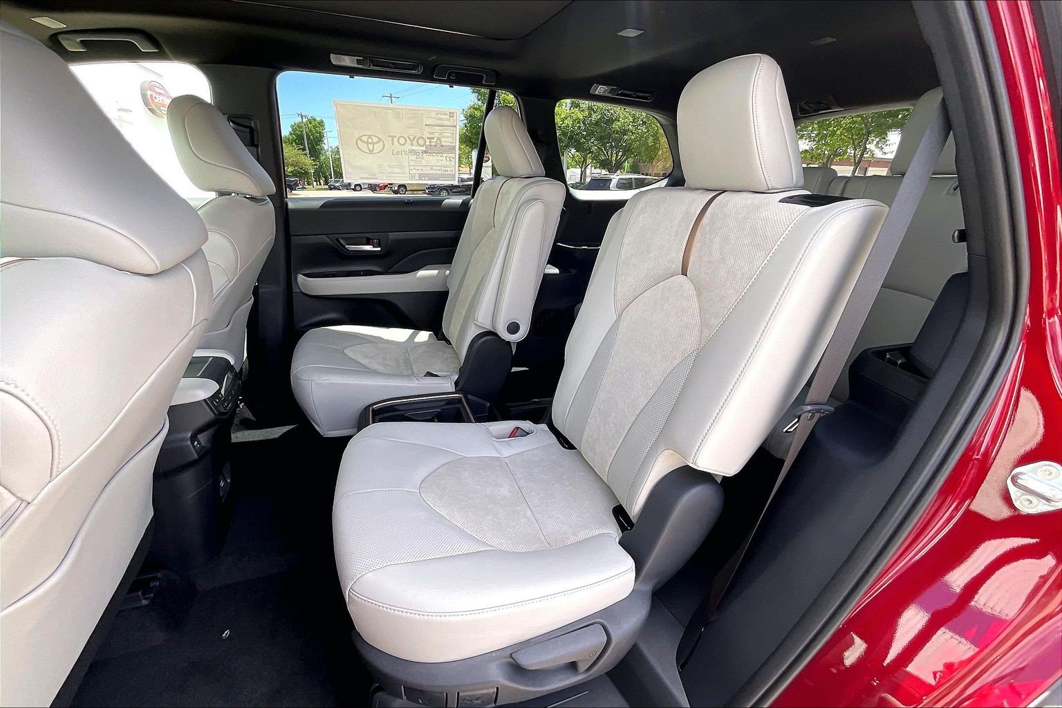 New 2026 Toyota Grand Highlander AWD Hybrid image 13