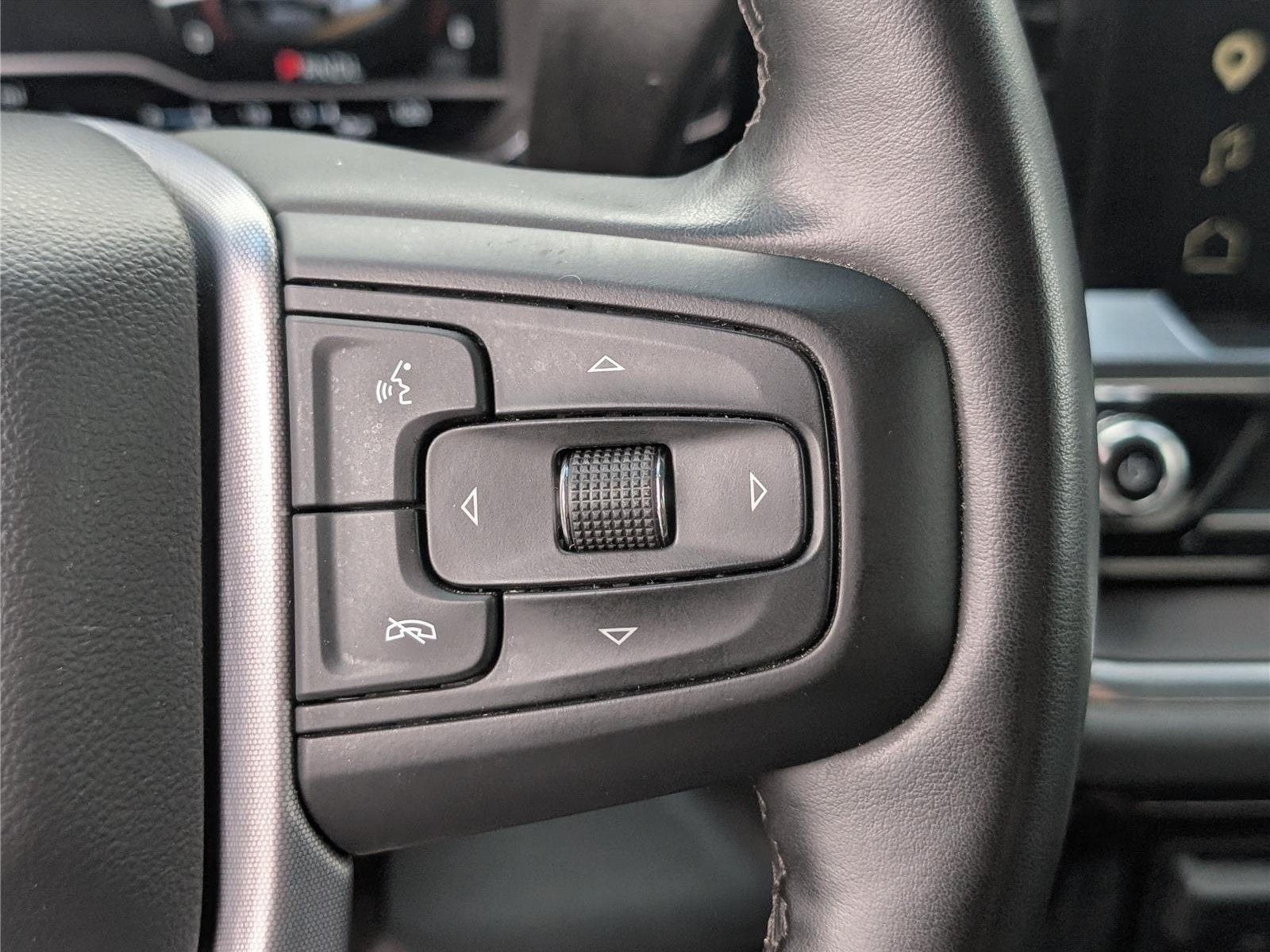 Used 2025 GMC Sierra 1500 SLT RWD image 23