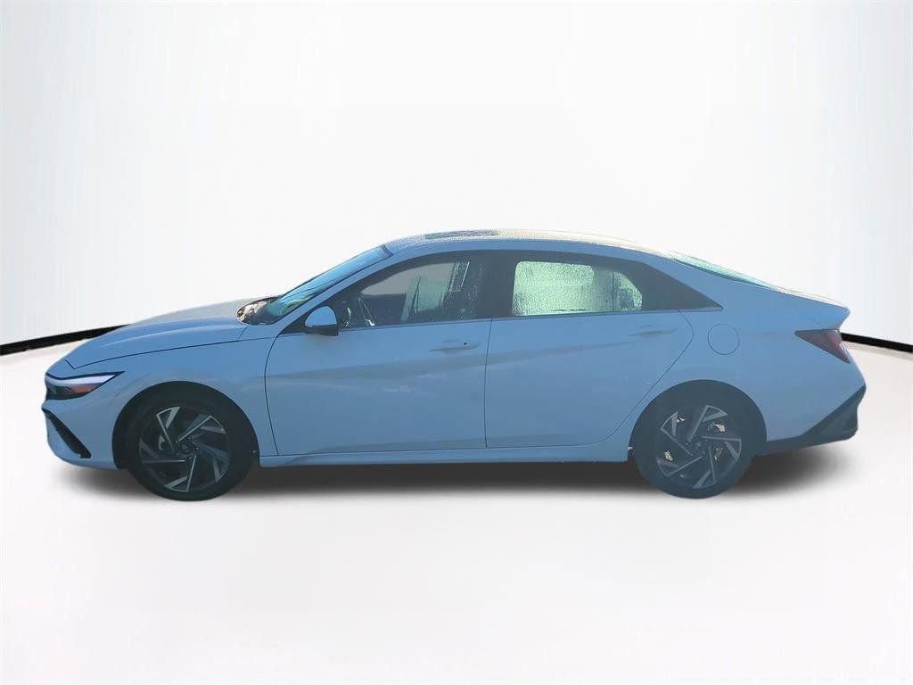 New 2026 Hyundai Elantra Limited image 8