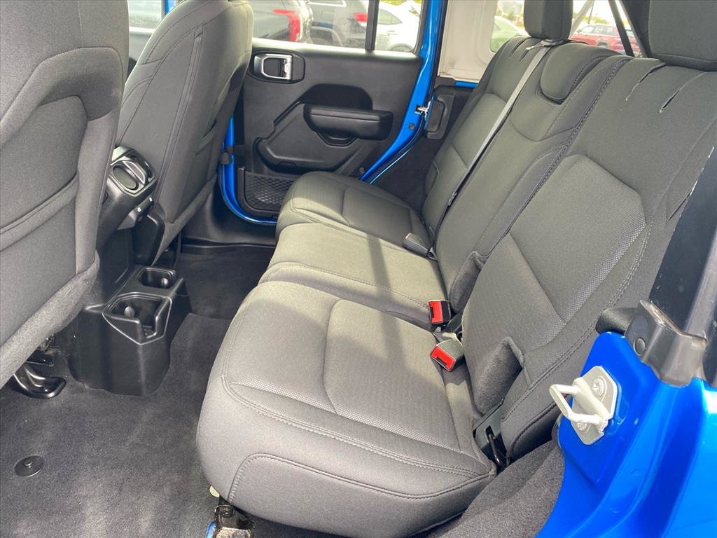 Used 2023 Jeep Wrangler Unlimited Sport AWD/4WD image 21