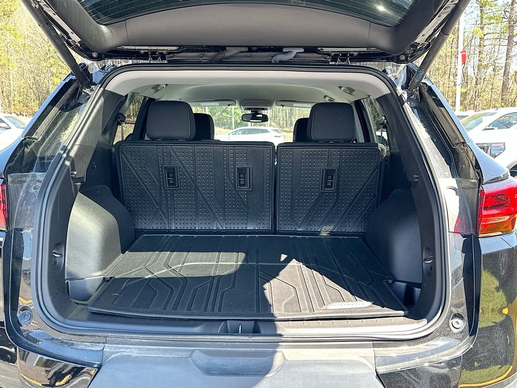 Used 2024 Chevrolet Blazer LT w/ Convenience Package image 16