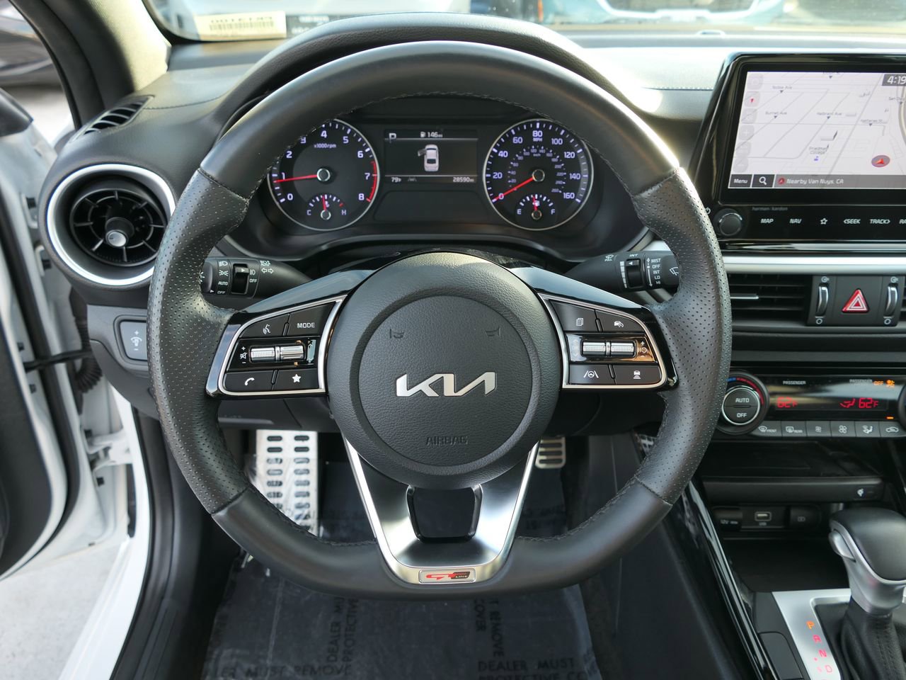 Used 2024 Kia Forte GT-Line w/ GT-Line Premium Package image 17