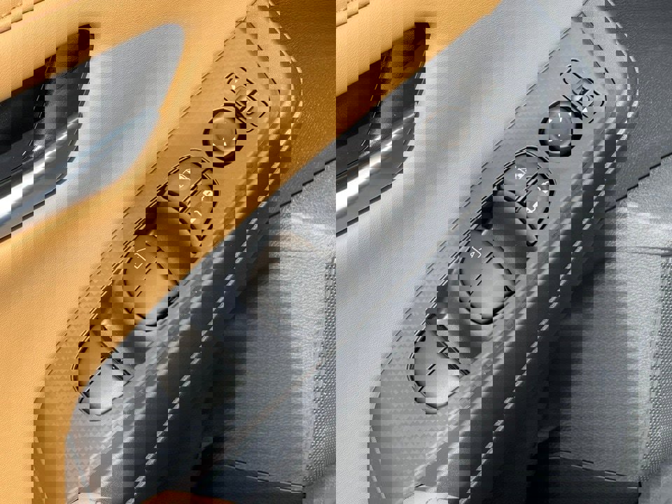 New 2025 Nissan Sentra SV w/ SV Premium Package image 12