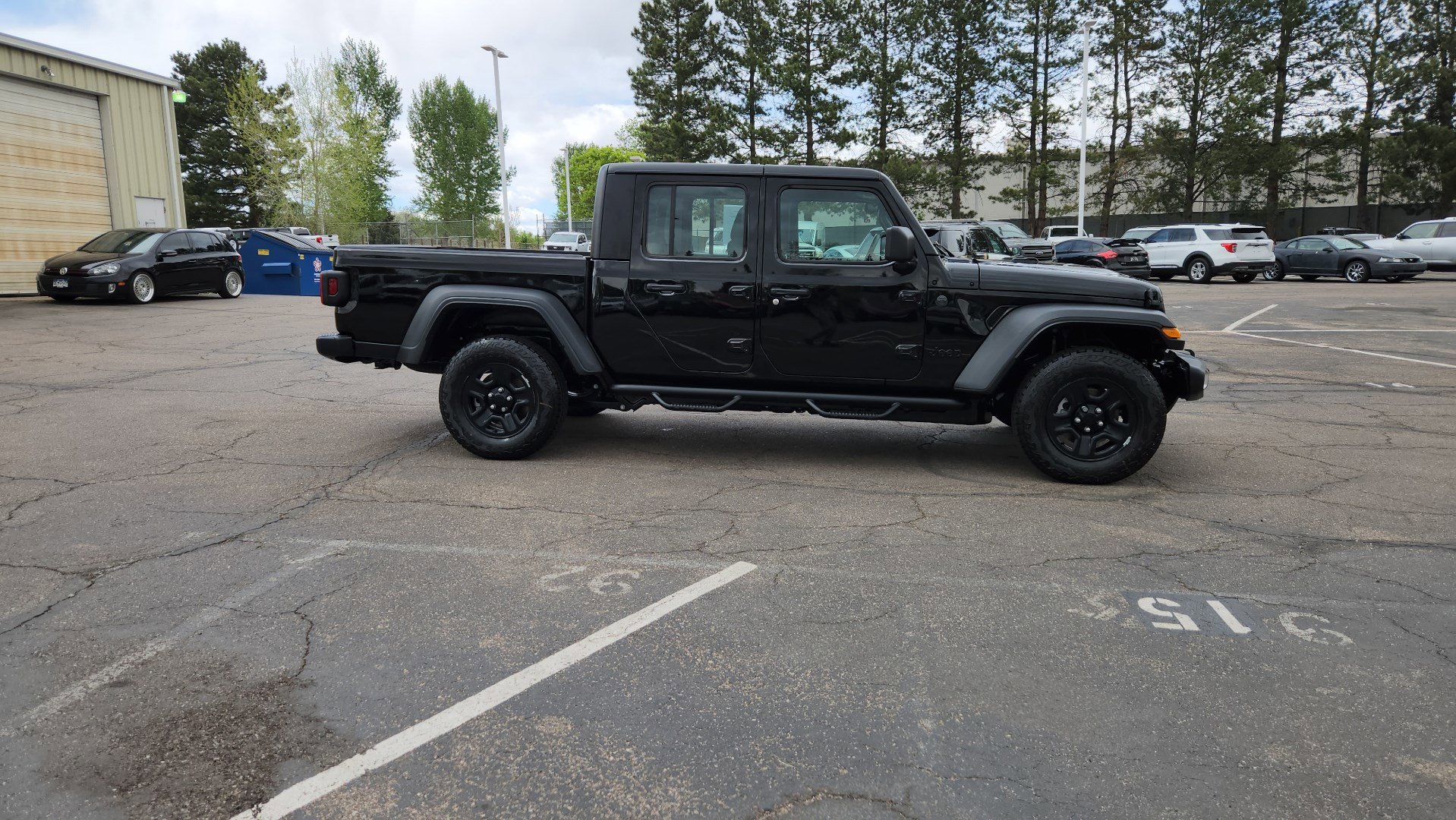 Used 2026 Jeep Gladiator Sport AWD/4WD image 18