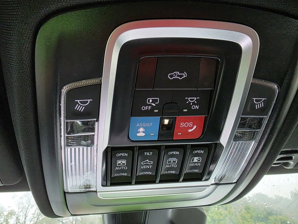 New 2026 RAM 1500 4x4 Crew Cab image 24