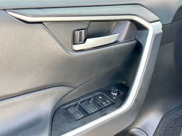 Used 2024 Toyota RAV4 XLE image 17