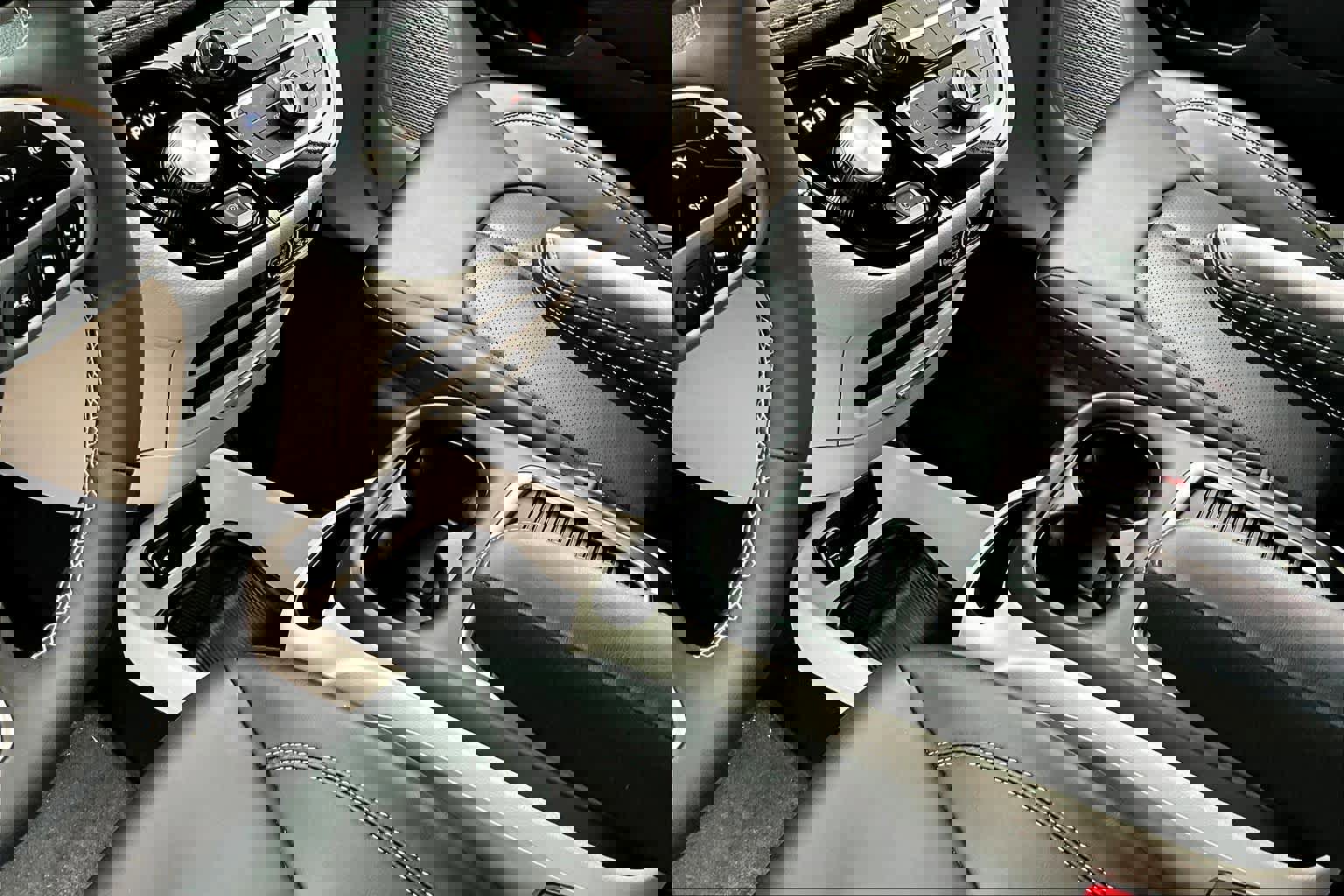 Used 2023 Chrysler Pacifica Touring-L image 17