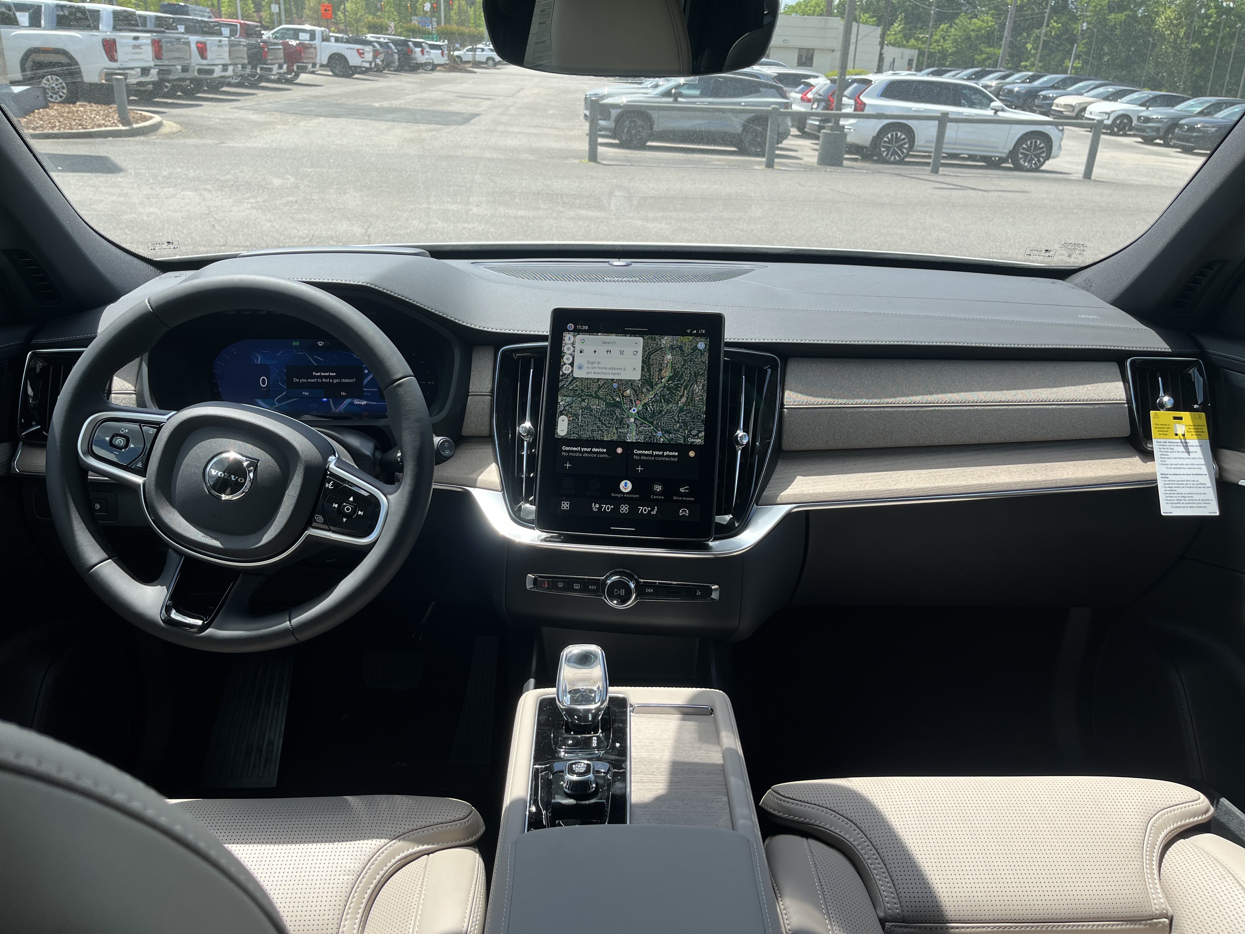 New 2026 Volvo XC90 T8 Ultra w/ Protection Package Premier AWD/4WD image 14