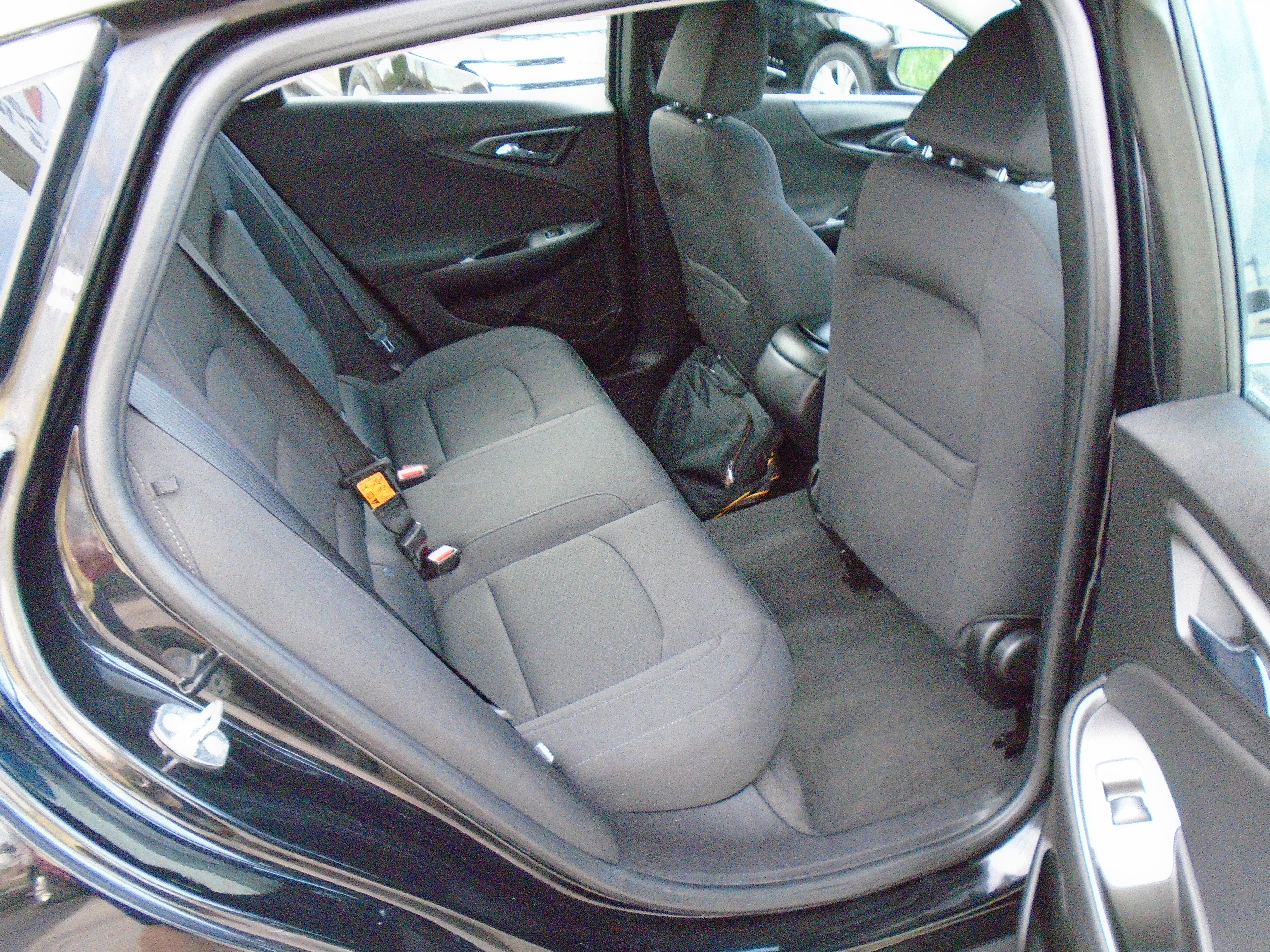 Used 2017 Chevrolet Malibu LS FWD image 9