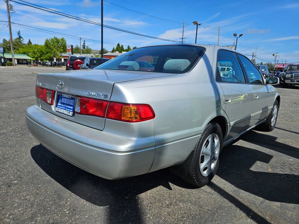 Used 2001 Toyota Camry LE FWD image 5