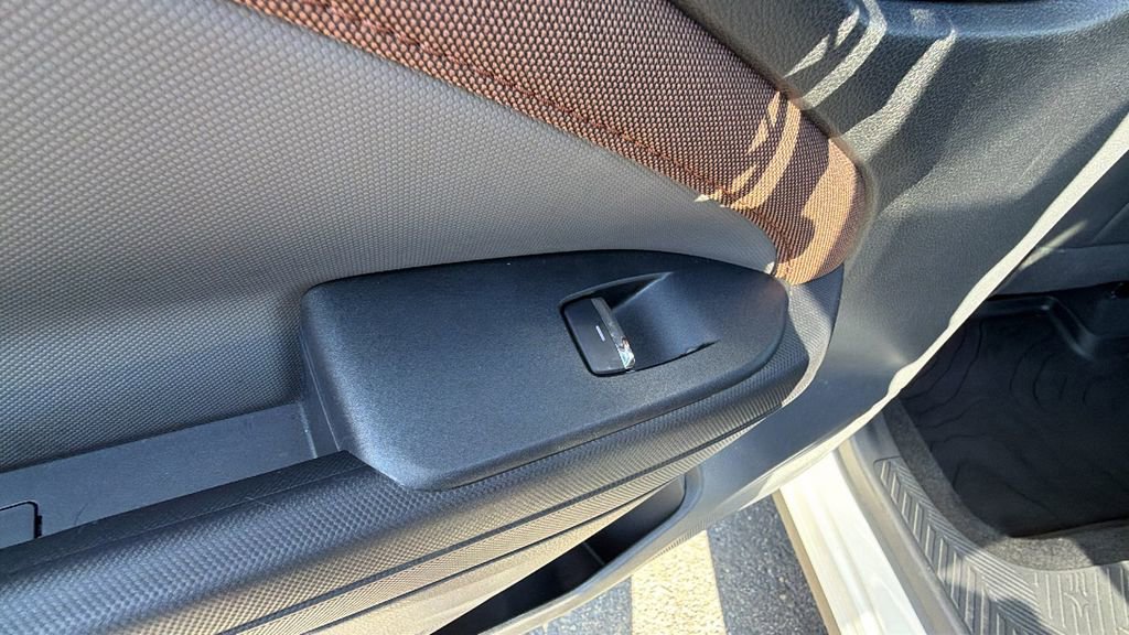 Used 2025 Subaru Forester Sport image 15