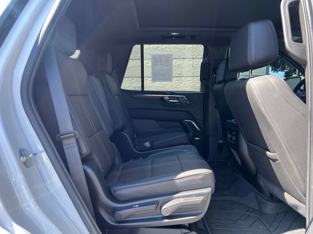 Used 2025 Chevrolet Tahoe High Country AWD/4WD image 20