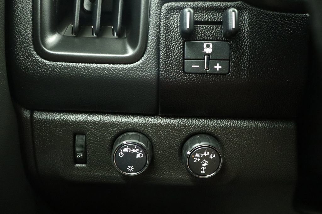 Used 2022 Chevrolet Colorado ZR2 AWD/4WD image 38